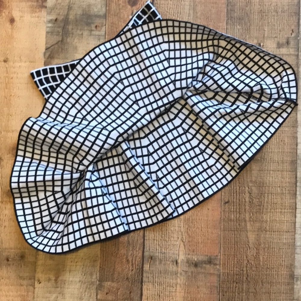 Pattern Skirt - Picture 3 of 3